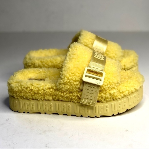 NWOB UGG Fluffita sulfur yellow fur platform slides sandals sheepskin size 6 - Picture 2 of 12